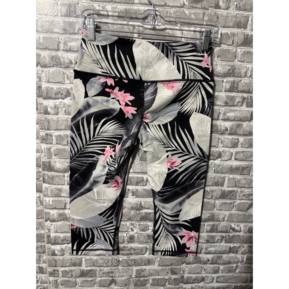 Victoria's‎ Sport Capri